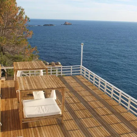 Exclusive Seafront Villa,private Pool,gym,bbq El Toro (Mallorca)