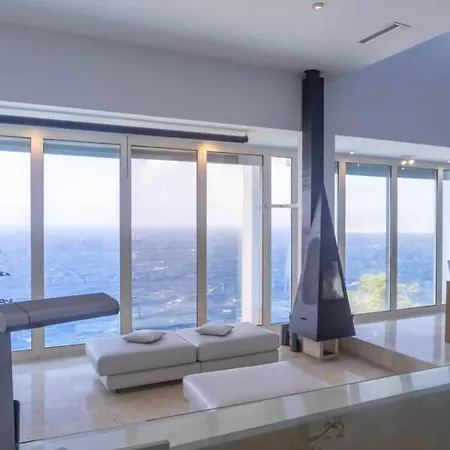 Exclusive Seafront Villa,private Pool,gym,bbq *