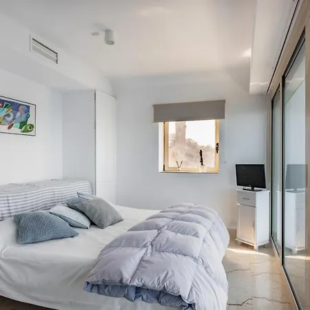 Exclusive Seafront Villa,private Pool,gym,bbq *