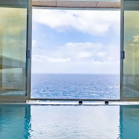 Exclusive Seafront Villa,private Pool,gym,bbq Villa