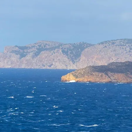 Villa Exclusive Seafront Villa,private Pool,gym,bbq El Toro (Mallorca)