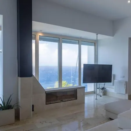 Exclusive Seafront Villa,private Pool,gym,bbq Villa *